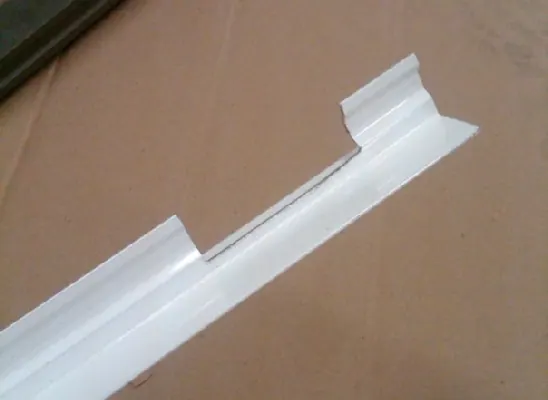 Notching detail for the "r" channel, step 3