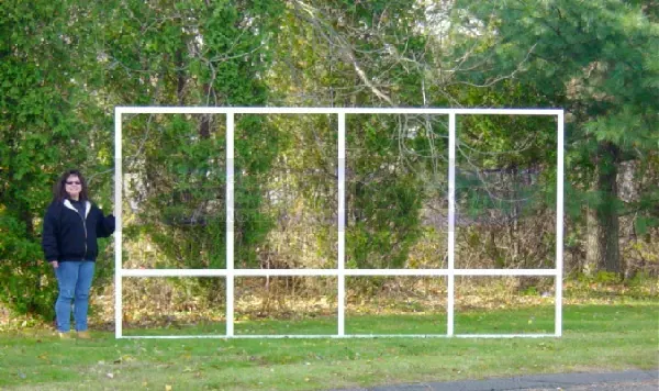 Screen Wall Model 1-4: Layout 1, four repeats.
