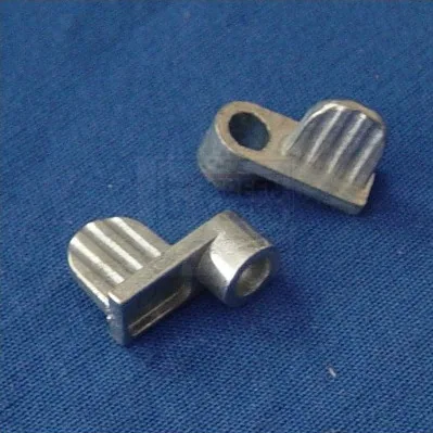 Simplicity cast twist lock mounting hardware